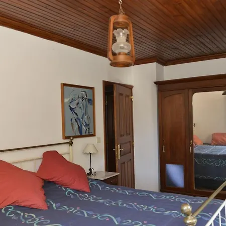 Vakantiehuis Casa Camelias Anisso