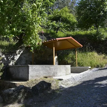 Casa Camelias Vakantiehuis Anisso